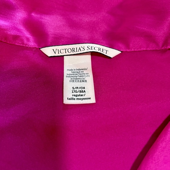 LIKE NEW - Victoria’s Secret Satin Pajama Set - Size Small, Magenta - Picture 3 of 5